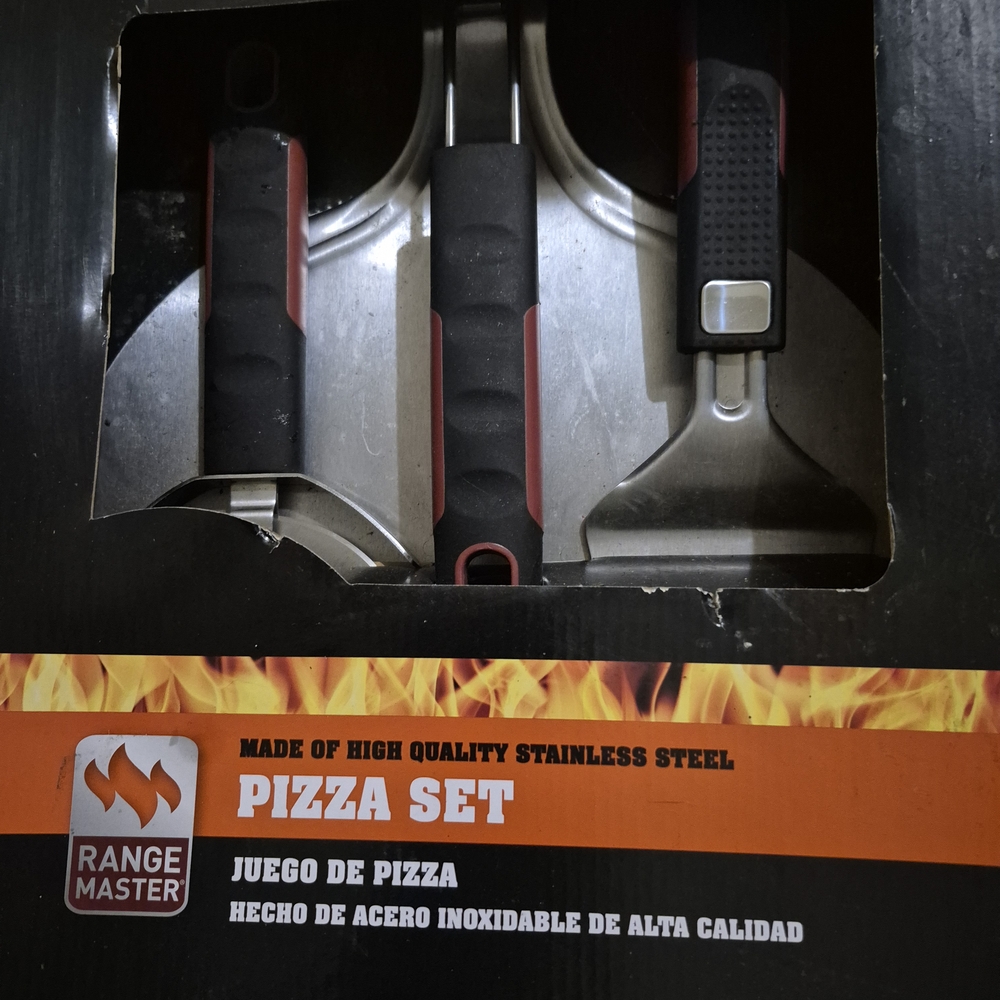 Stainless Steel Pizza Set - Black and Red
